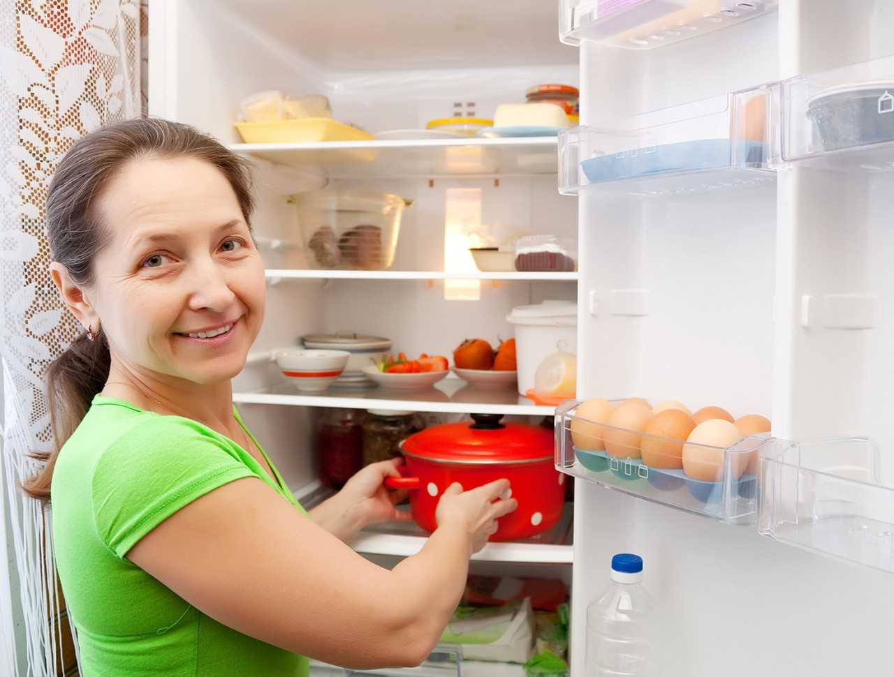 Почему у холодильника нагреваются боковые стенки, как найти проблему и что делать