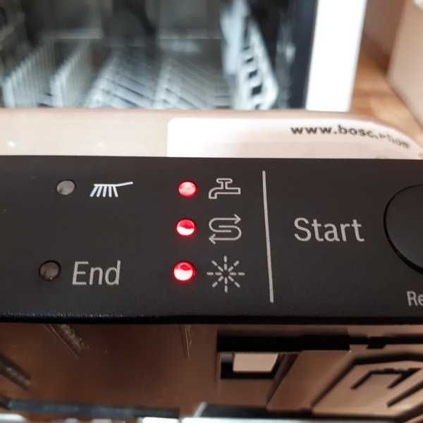 Посудомоечная машина bosch - горит индикатор кран