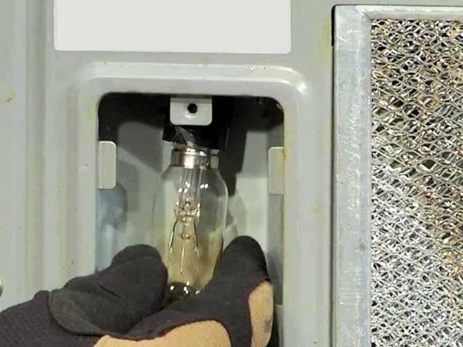 Лампочка в холодильник: подробная инструкция по замене. как правильно поменять лампочку в холодильнике