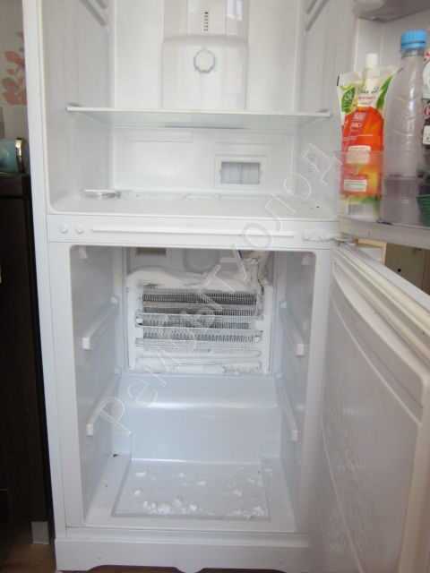 Морозилка работает а холодильник нет: причины неисправности