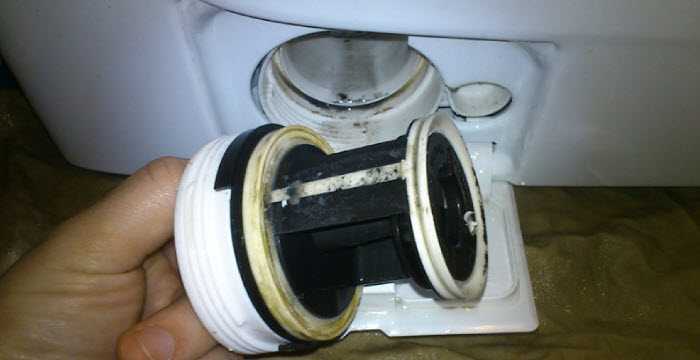 Как почистить фильтр в стиральной машине индезит (indesit) ✅: снять, открыть, вытащить, где находится сливной, достать
