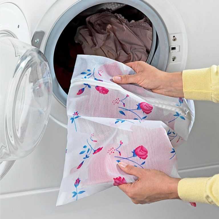 Как стирать белые вещи в стиральной машине и вручную: температура, режимы, средства