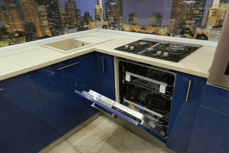 Посудомоечная машина под варочную панель: установка под индукционной или газовой плитой своими руками Обзор моделей, которые можно устанавливать под варочной панелью