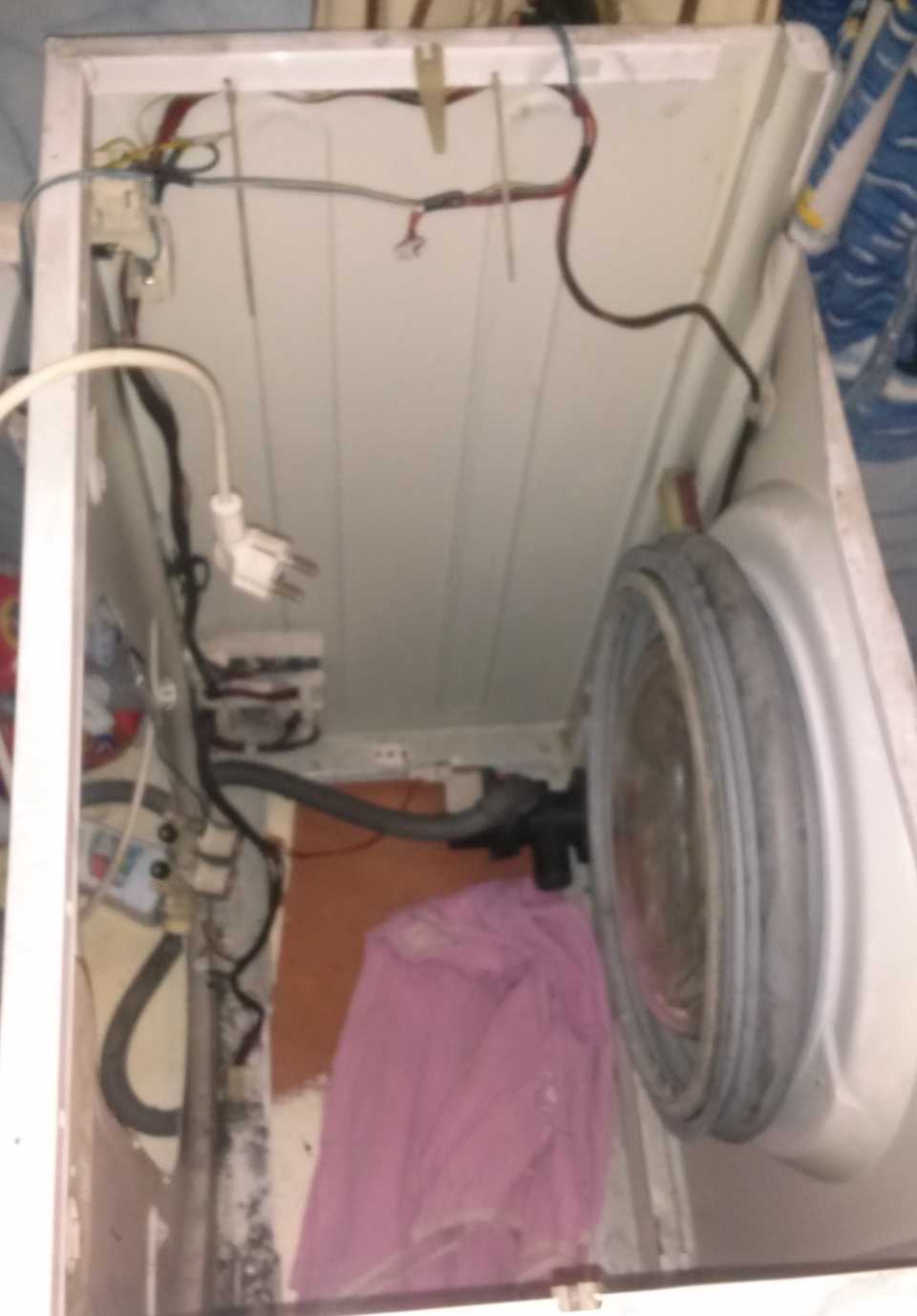 Как самостоятельно перезагрузить стиральную машину в домашних условиях