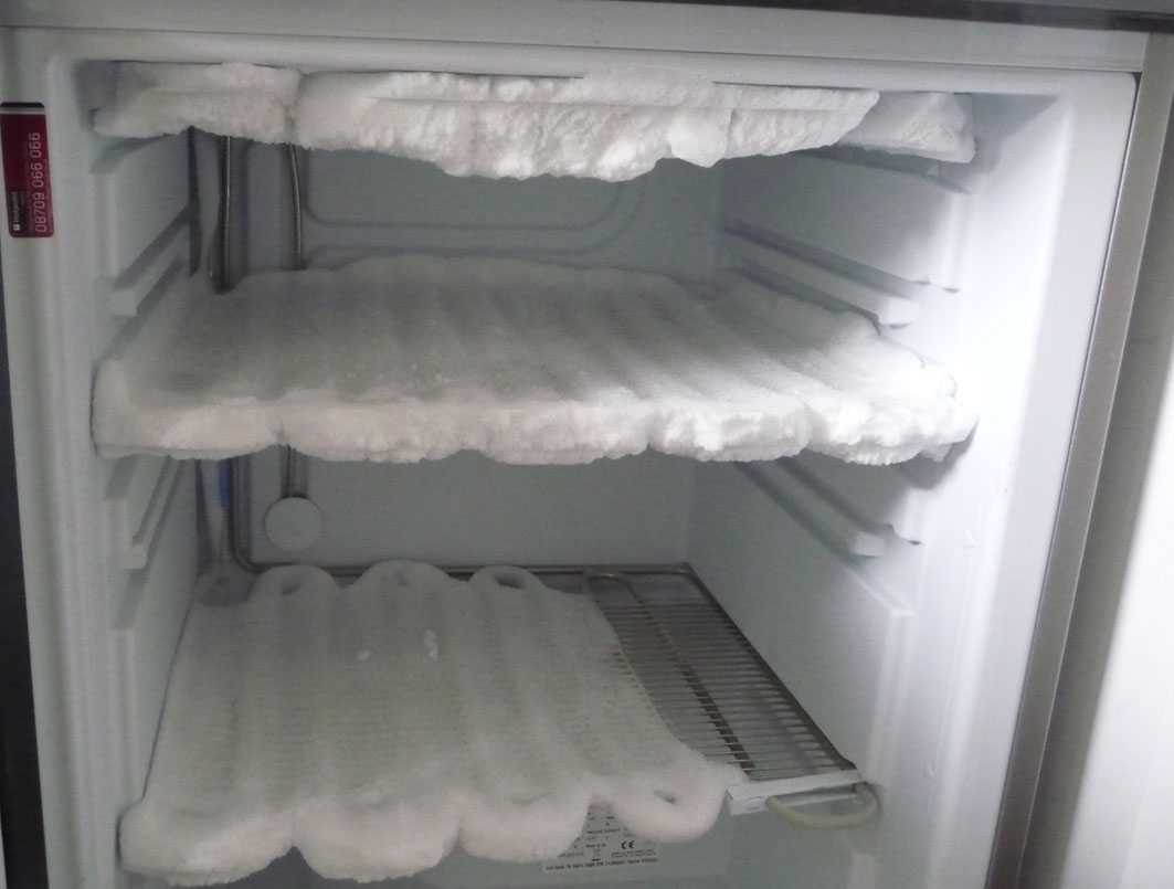 10 причин, почему морозилка работает, а холодильник не работает и как исправить