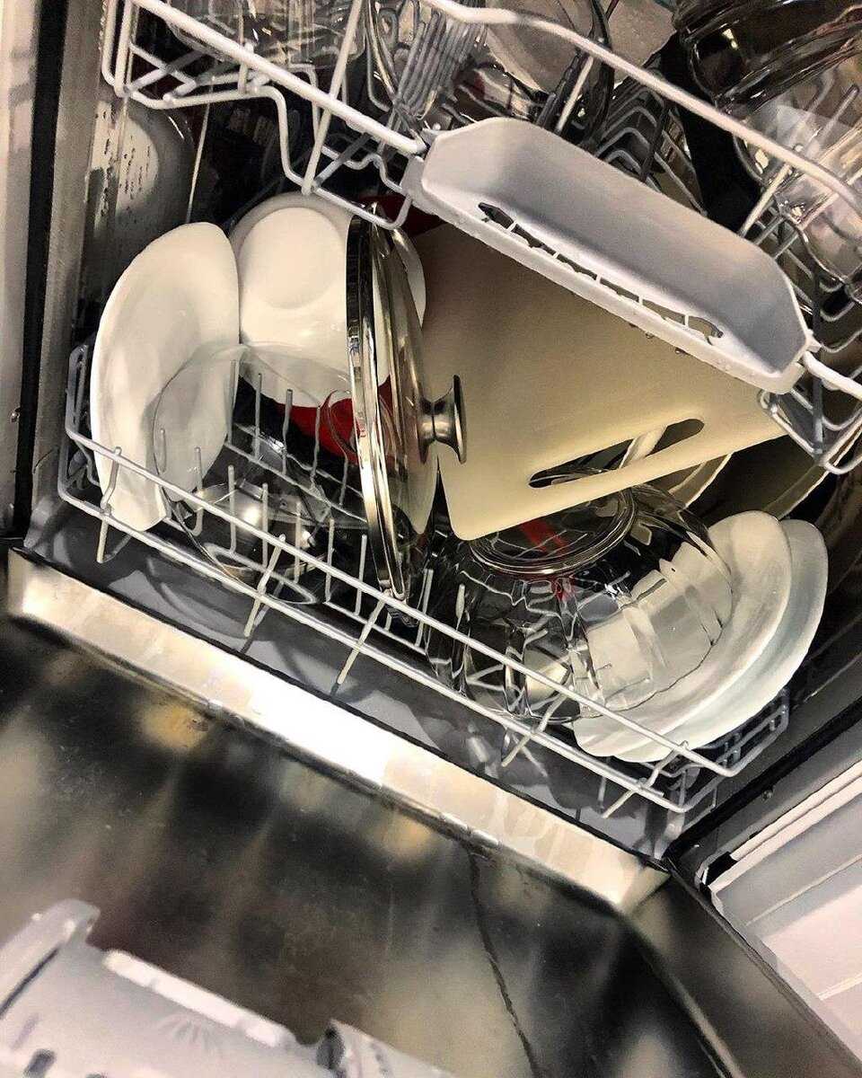Можно ли ставить посудомойку рядом с плитой или духовкой