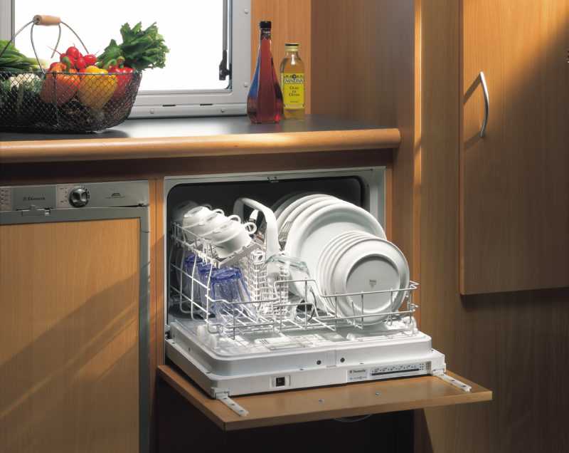 Маленькая посудомоечная машина под раковину: преимущества и недостатки