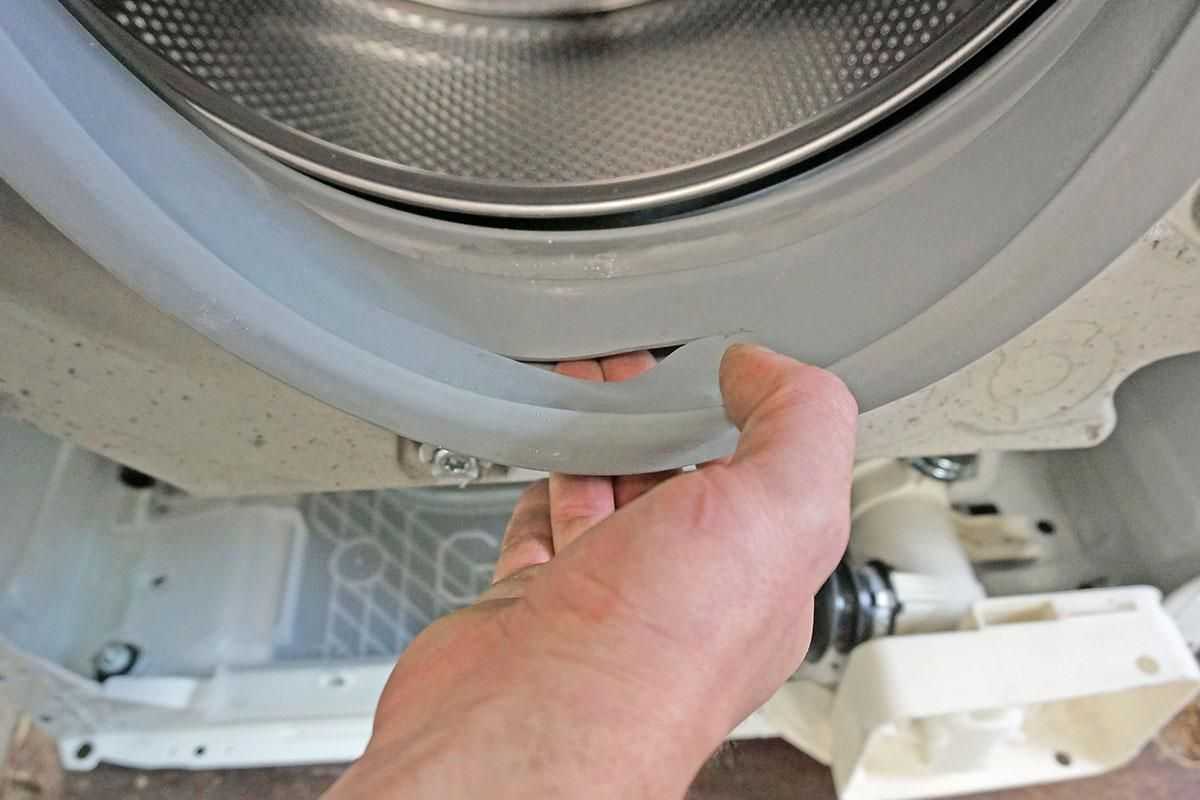 Сальник стиральной машины – чем смазывать и как заменить?