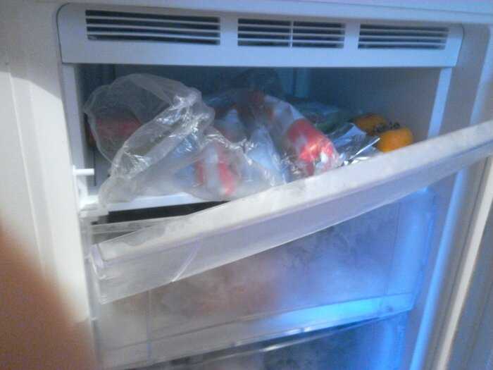 Холодильник атлант не работает холодильная камера а морозилка работает: не морозит, почему, верхняя камера, двухкамерный, причины, неисправности, перестал, не охлаждает, в чем проблема, после разморозки