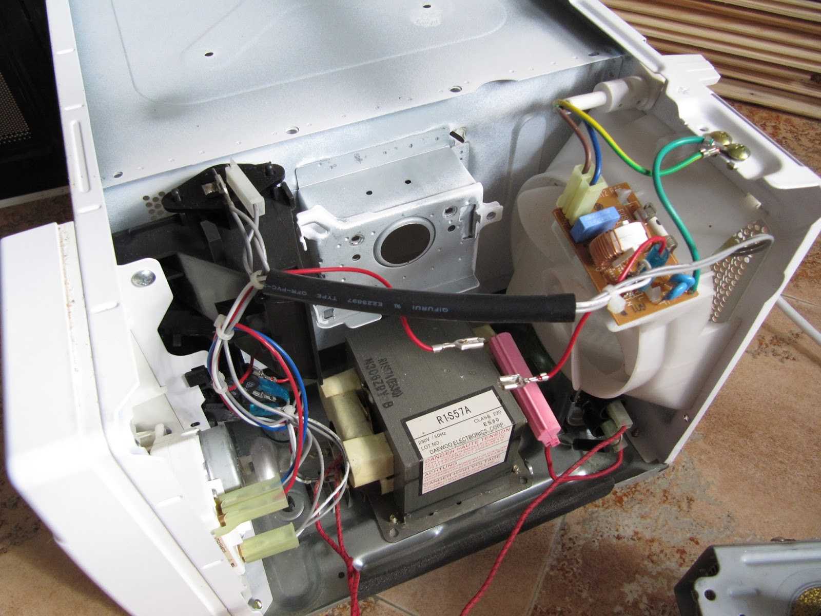 Микроволновая печь поломки не подлежащие ремонту - техпорт