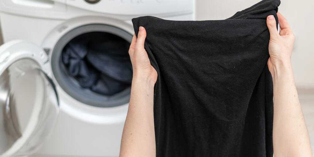 Как стирать черные вещи в стиральной машине