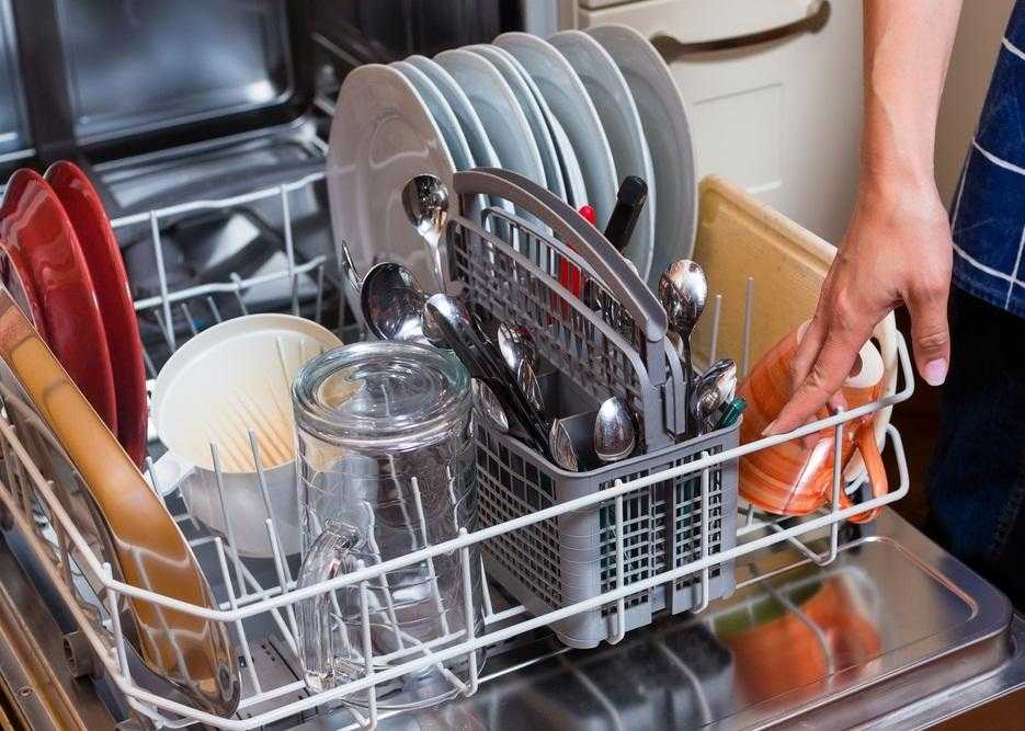 Памятка для счастливых обладателей посудомойки: как пользоваться машиной от загрузки до сушки