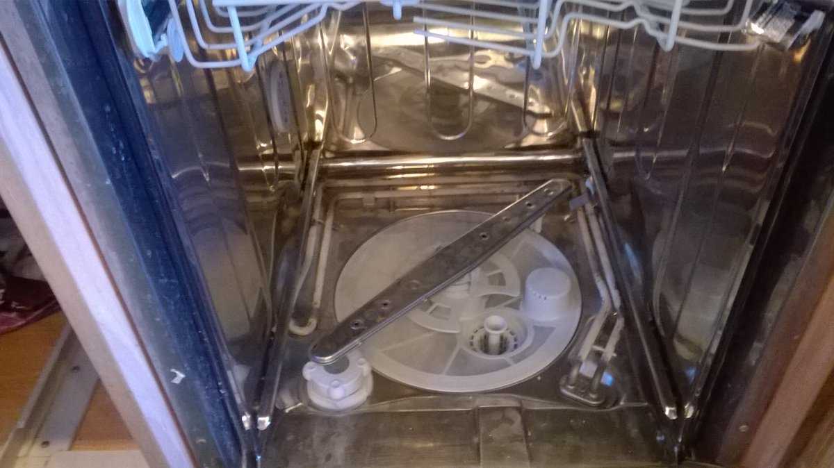 Посудомоечная машина не греет воду: причины и способы устранения поломки