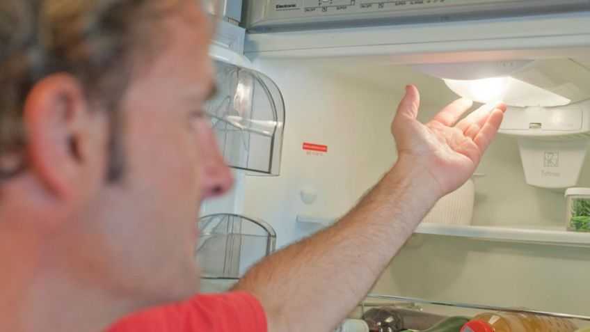 Замена лампочки в холодильнике индезит, атлант, самсунг