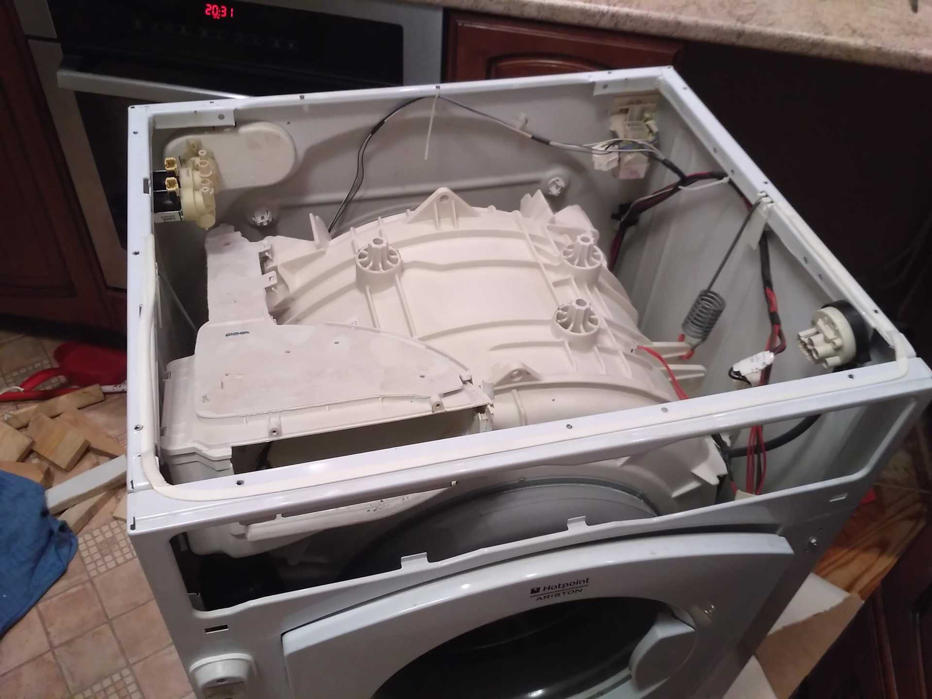 Амортизаторы стиральной машины: замена и ремонт своими руками